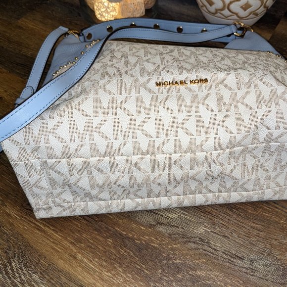 RARE Michael Kors Aria Signature Shoulder Bag. Vanilla & Pale Skye Blue - Picture 9 of 14